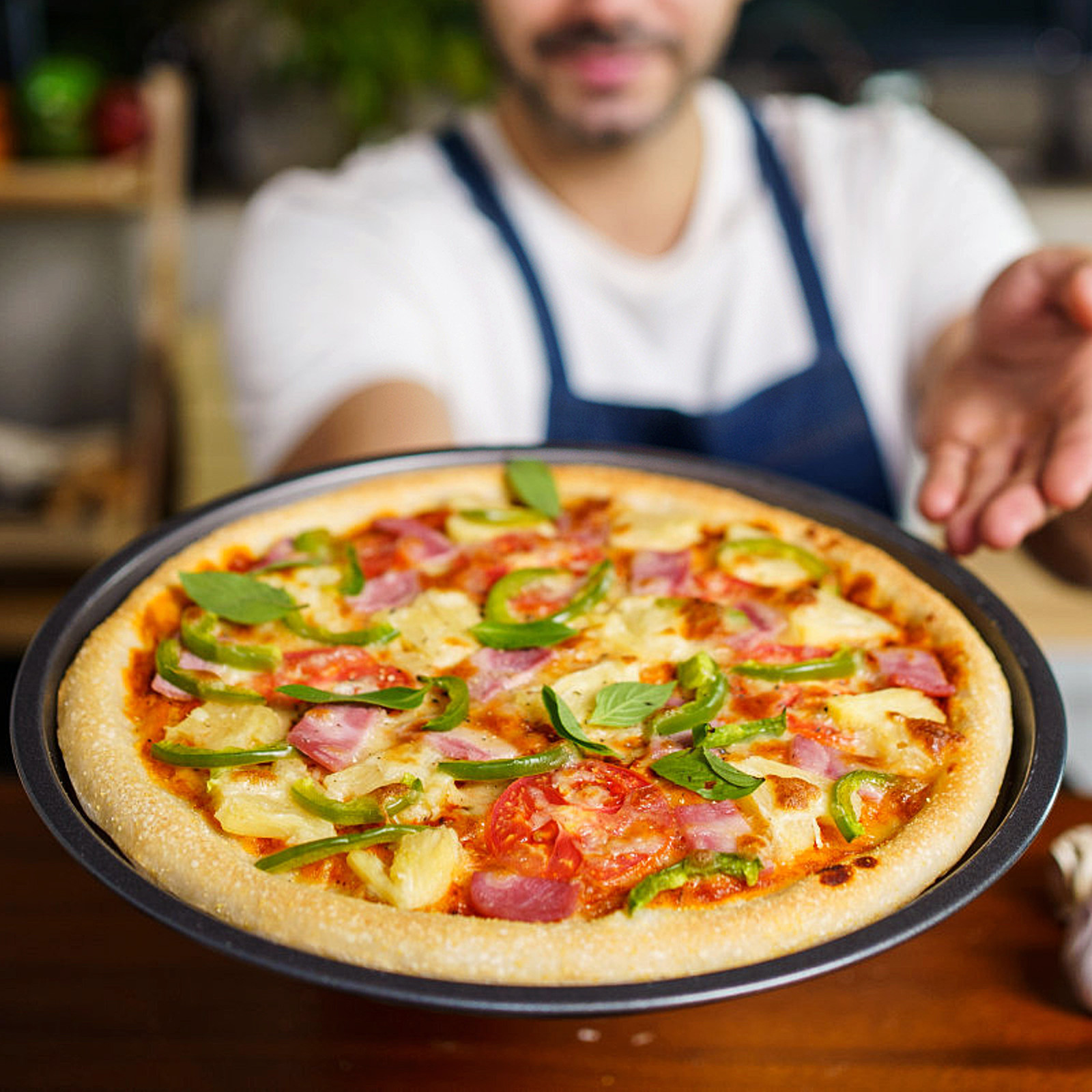 Round Nonstick Pizza Pan Carbo - огляд і ціна Kitchen Baking Tray
